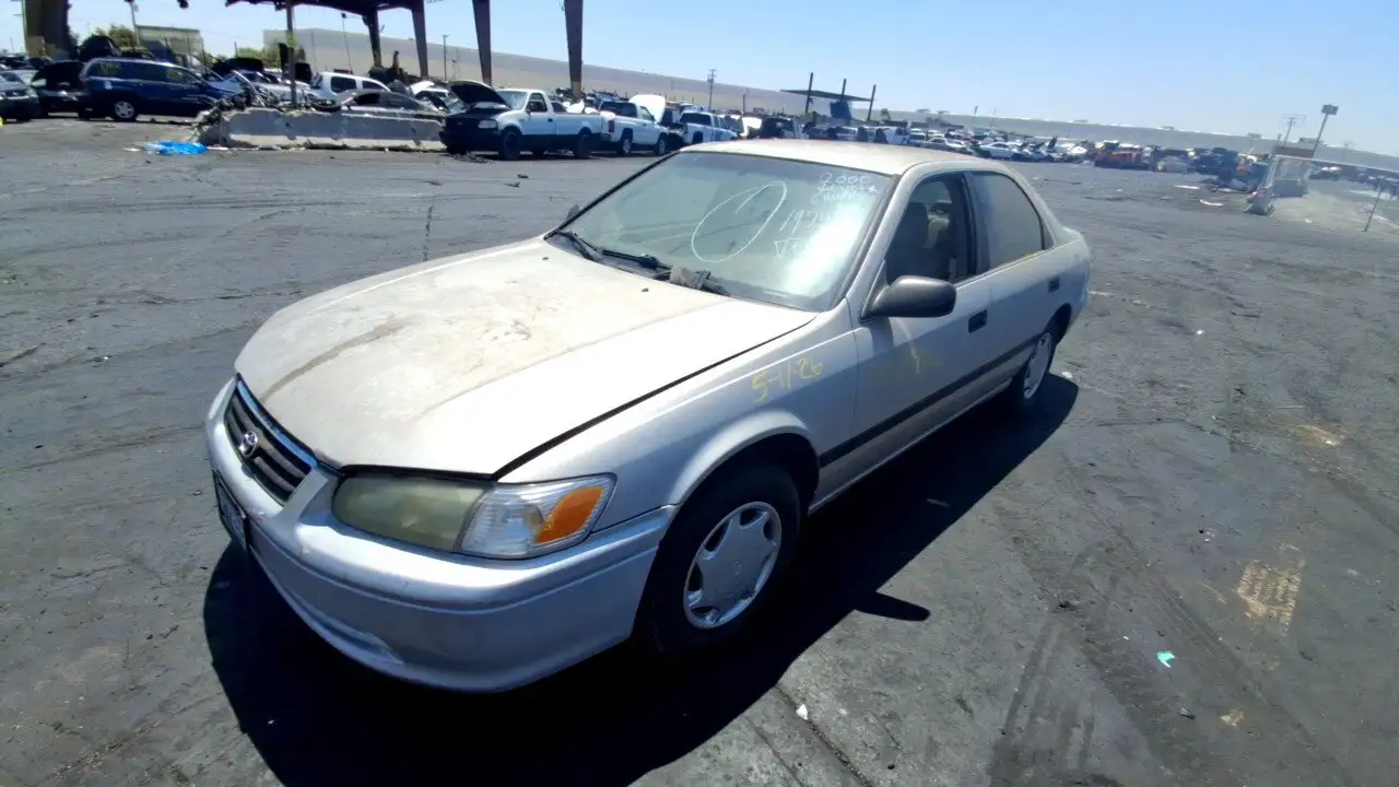 Photo of 2000 Toyota Camry