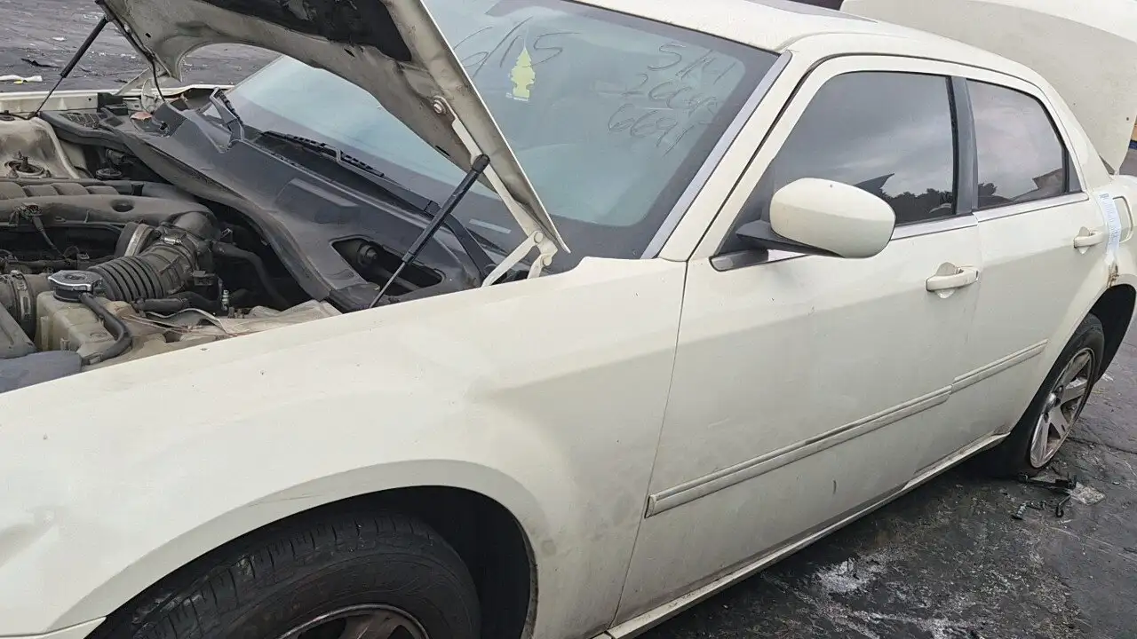Photo of 2006 Chrysler 300