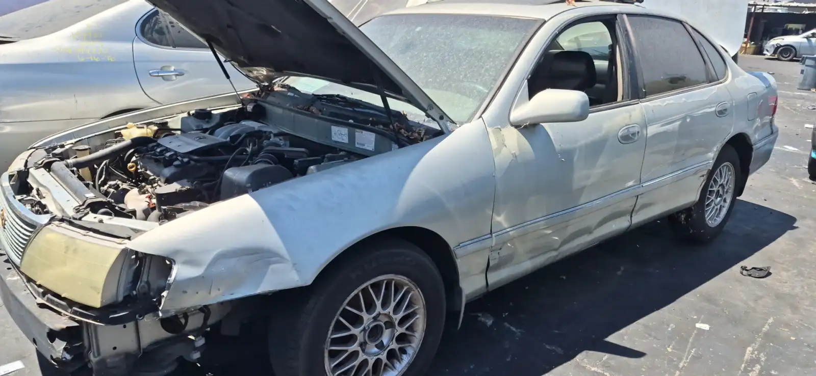 Photo of 1999 Toyota Avalon