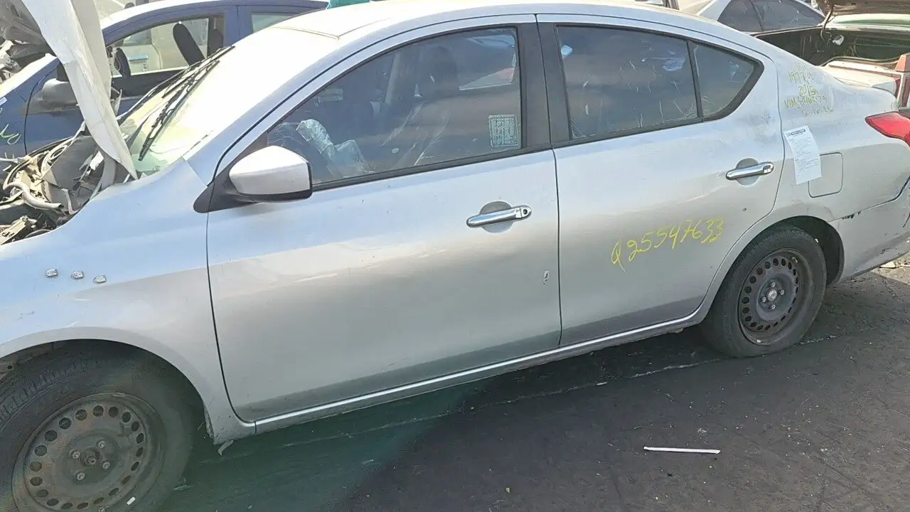 Photo of 2015 Nissan Versa