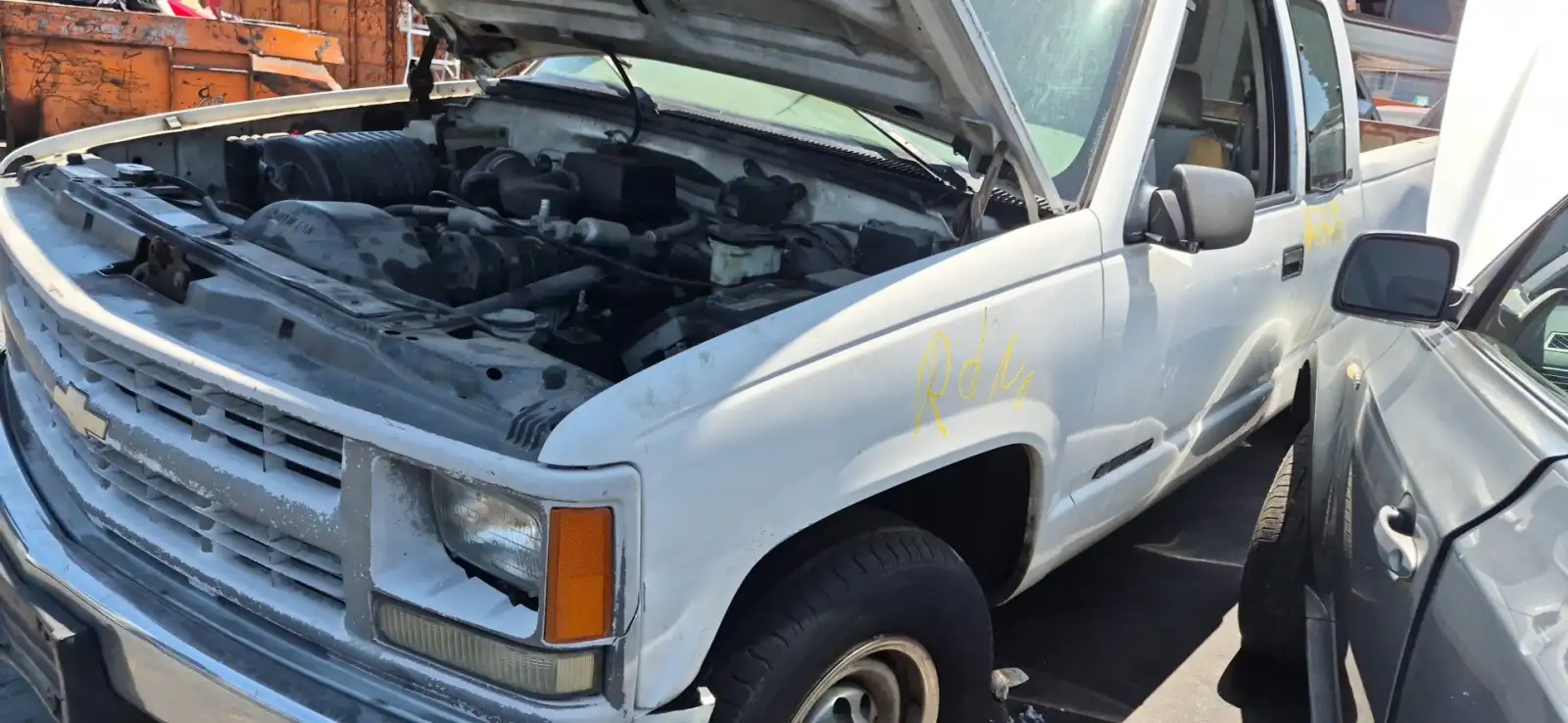 Photo of 1998 Chevrolet C2500