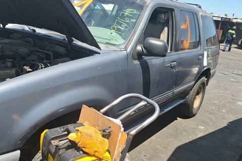 Photo of 2001 Ford Explorer