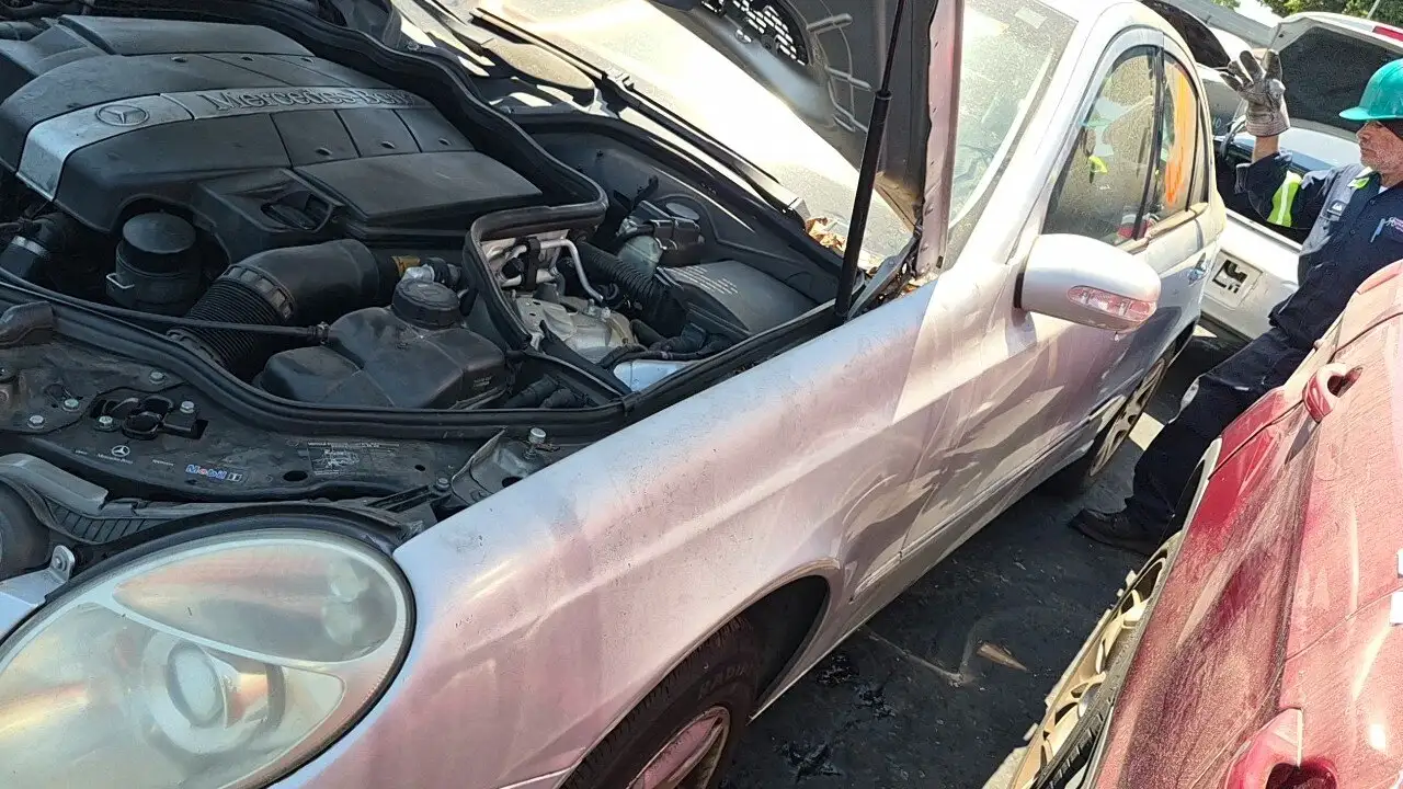 Photo of 2003 Mercedes-Benz E320