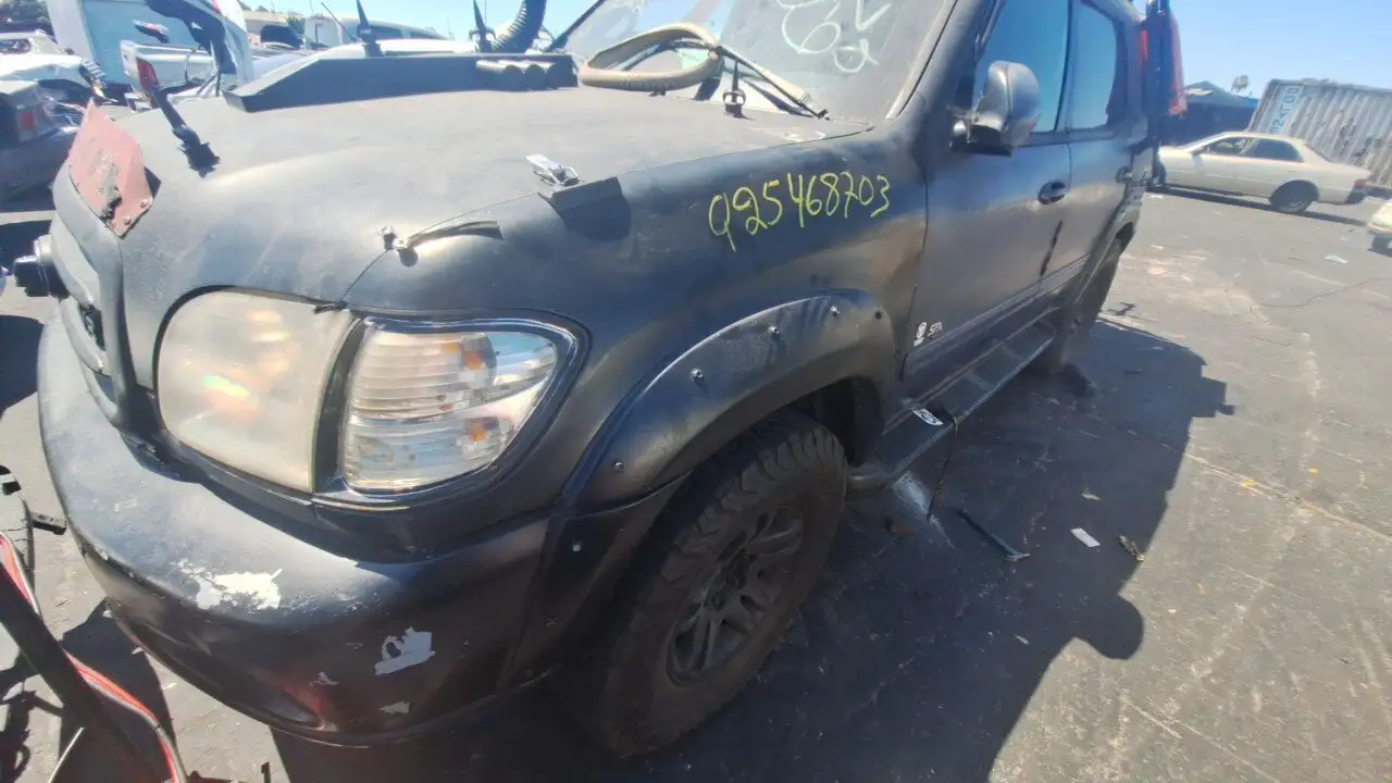 Photo of 2004 Toyota Sequoia