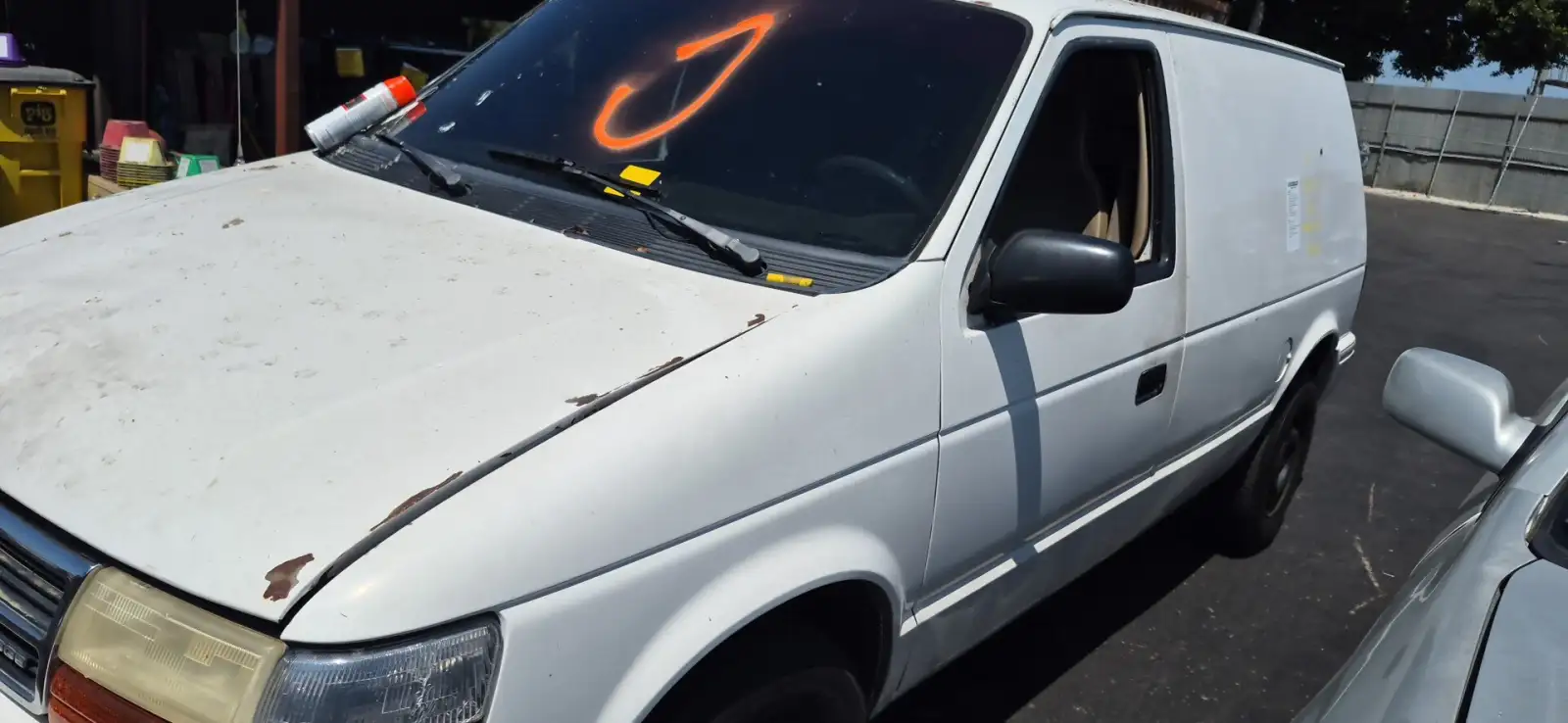 Photo of 1992 Dodge Caravan