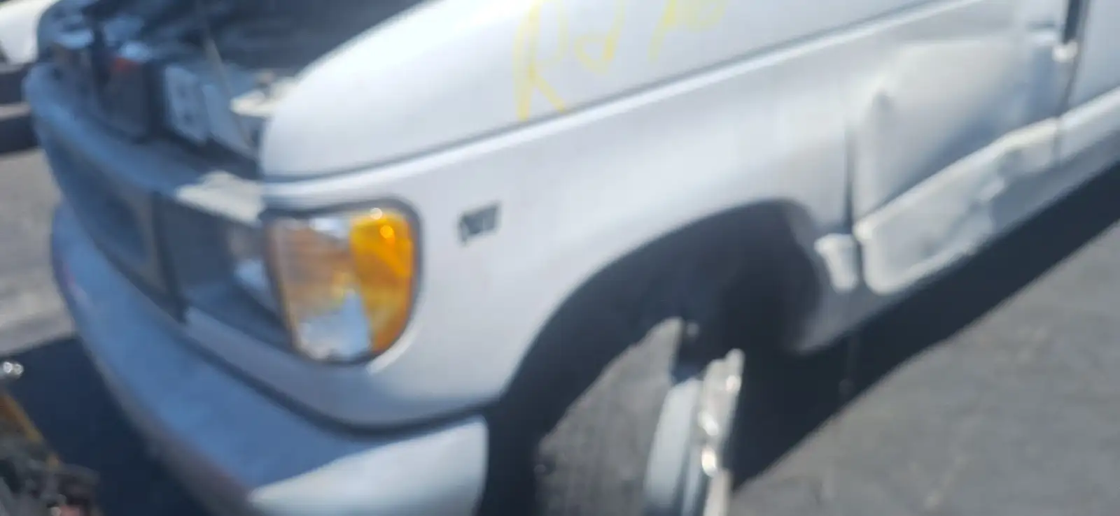 Photo of 1998 Ford E-250 Econoline
