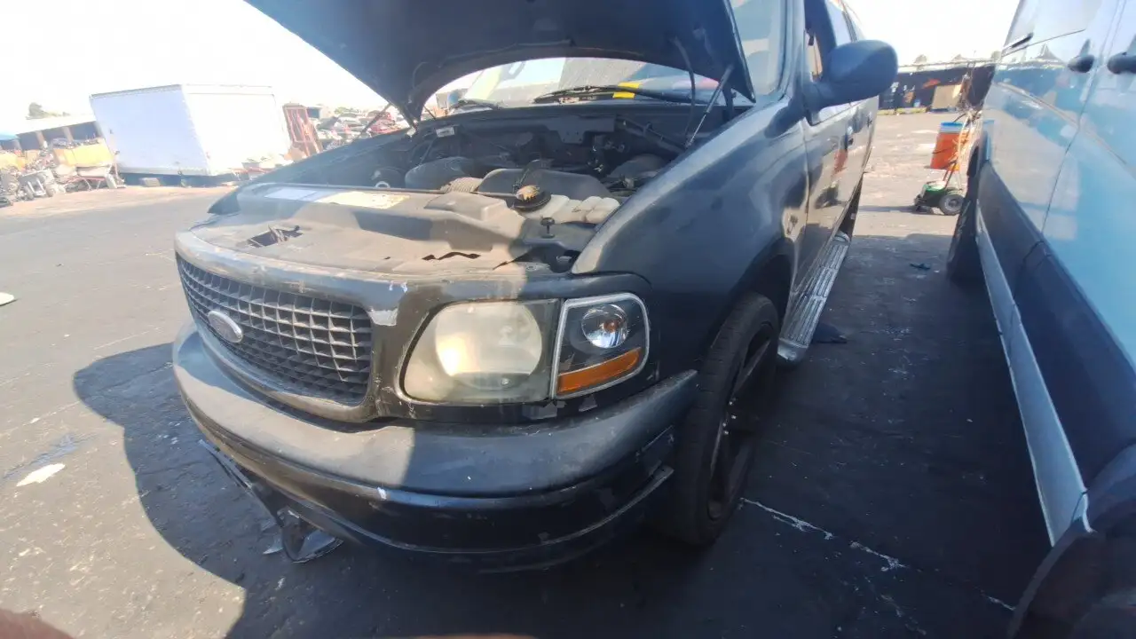 Photo of 2000 Ford Expedition