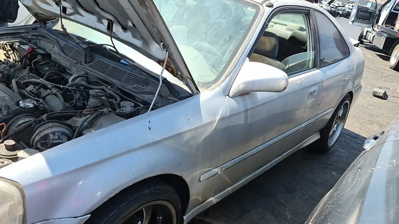 Photo of 2000 Honda Civic