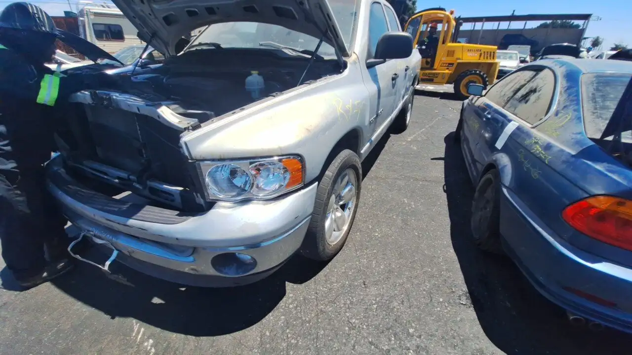 Photo of 2002 Dodge Ram 1500
