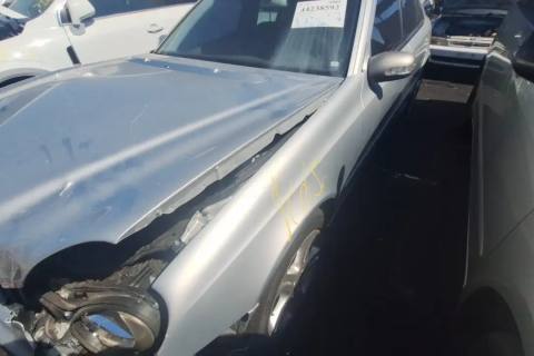 Photo of 2006 Mercedes-Benz E350