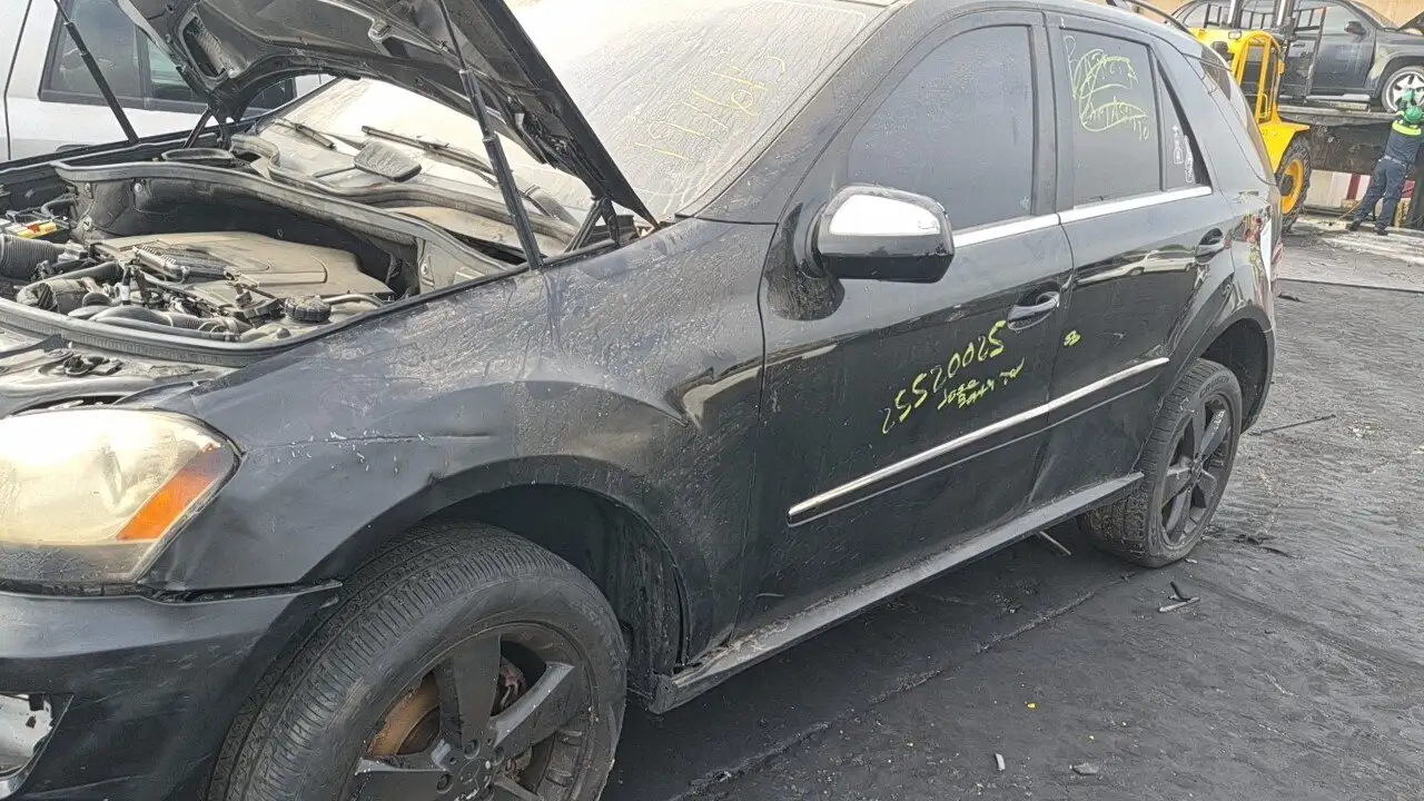 Photo of 2010 Mercedes-Benz Ml350