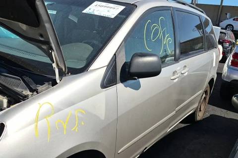 Photo of 2008 Toyota Sienna