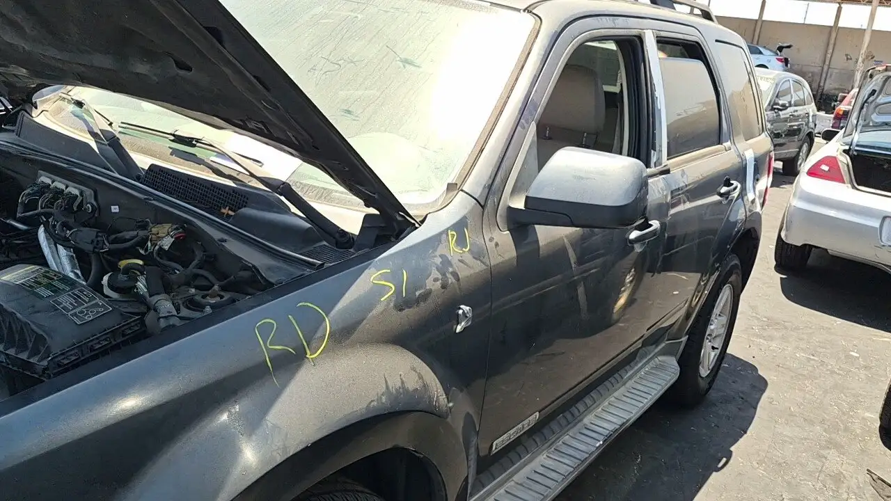 Photo of 2008 Ford Escape