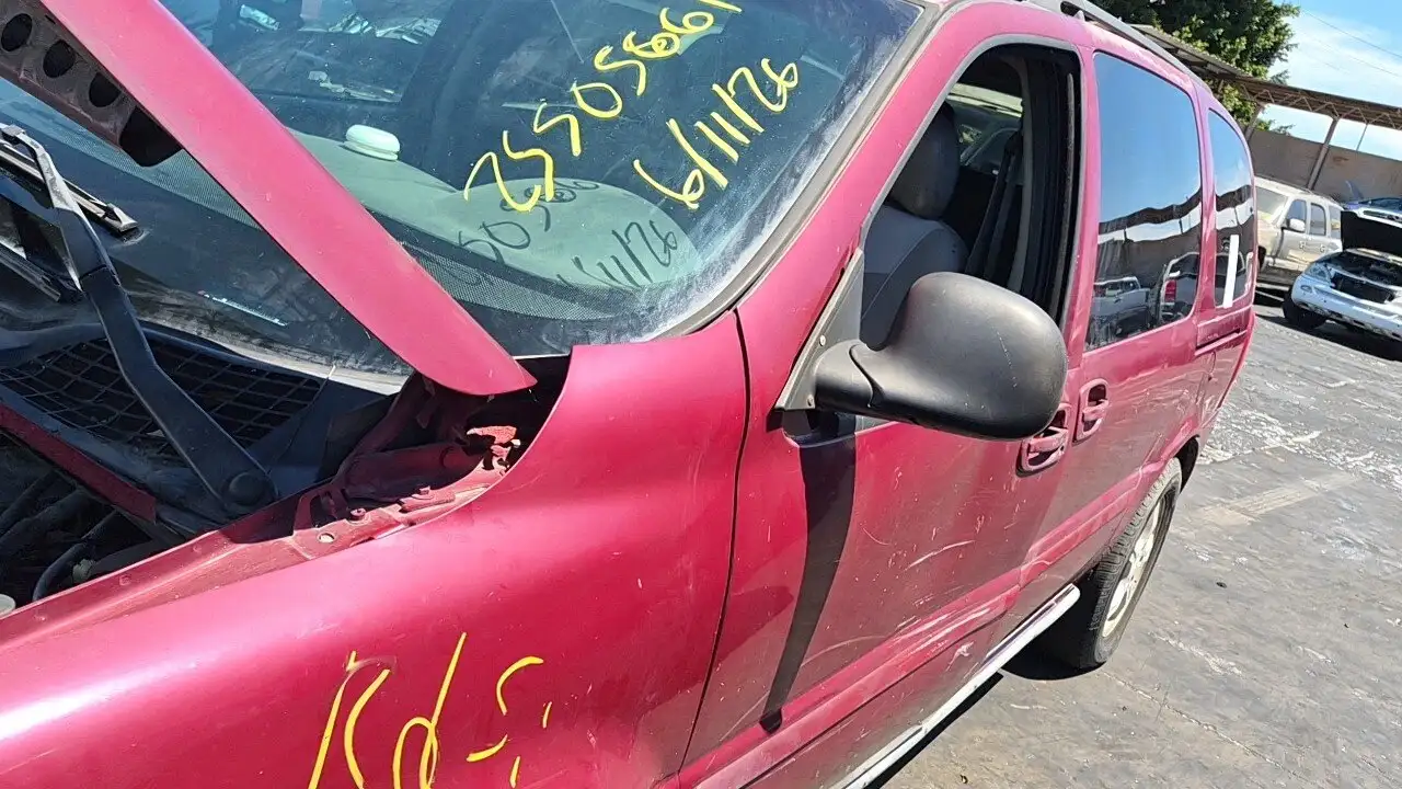 Photo of 2005 Chevrolet Uplander