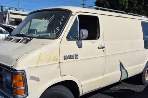 Photo of 1989 Dodge B250