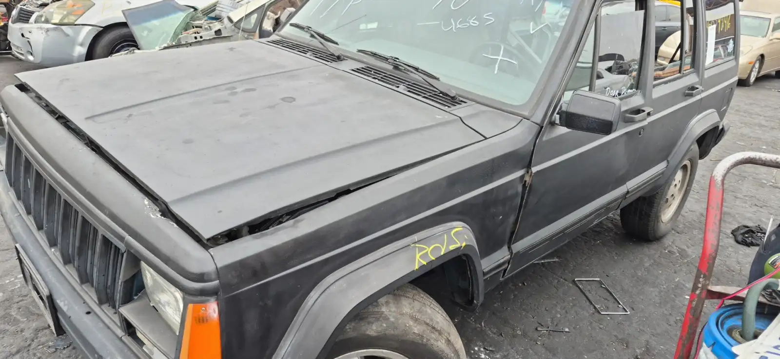 Photo of 1995 Jeep Cherokee