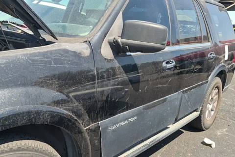 Photo of 2005 Lincoln Navigator