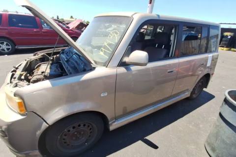 Photo of 2004 Scion Xb