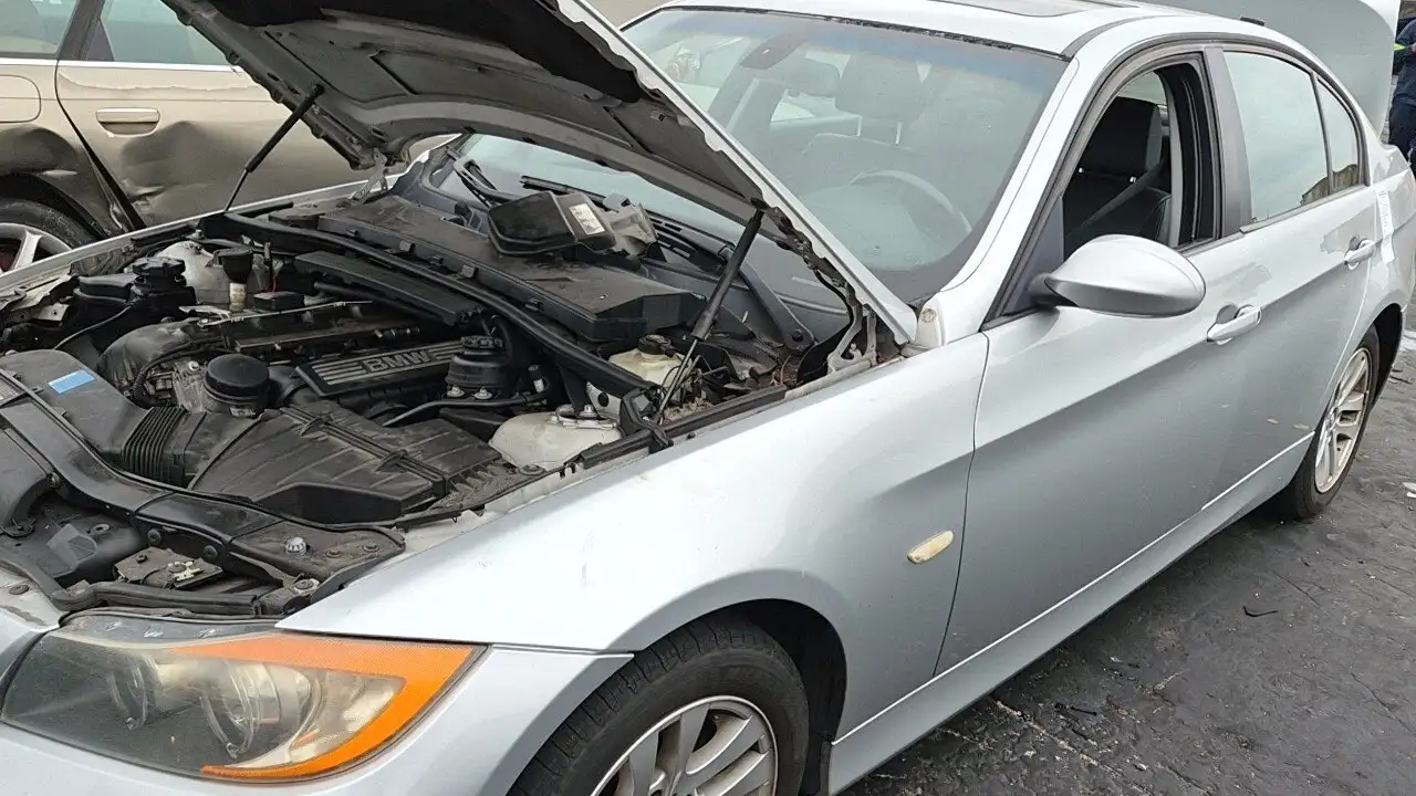 Photo of 2006 Bmw 325I