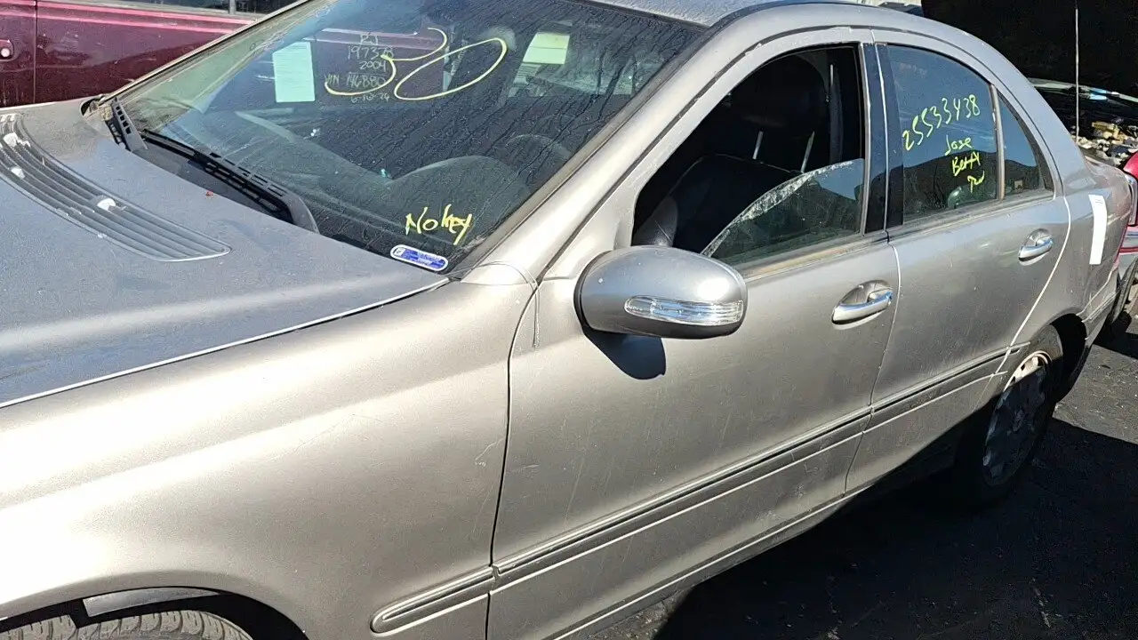 Photo of 2005 Mercedes-Benz C320