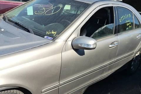 Photo of 2005 Mercedes-Benz C320