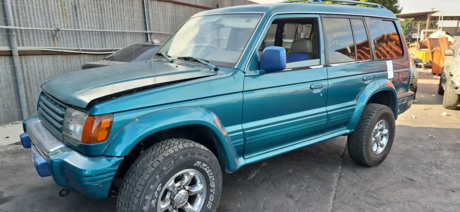 Photo of 1997 Mitsubishi Montero