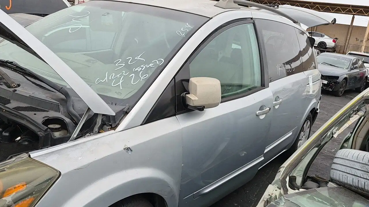 Photo of 2005 Nissan Quest