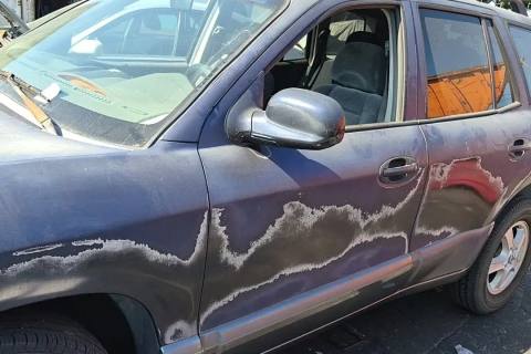 Photo of 2004 Hyundai Santa Fe