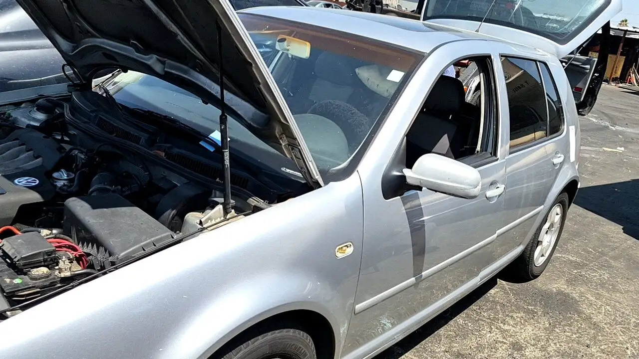Photo of 2002 Volkswagen Golf