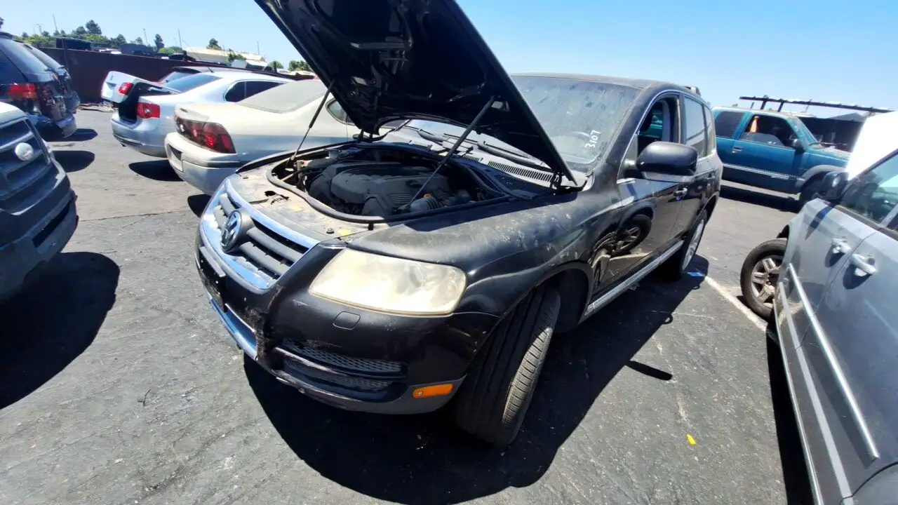 Photo of 2006 Volkswagen Touareg