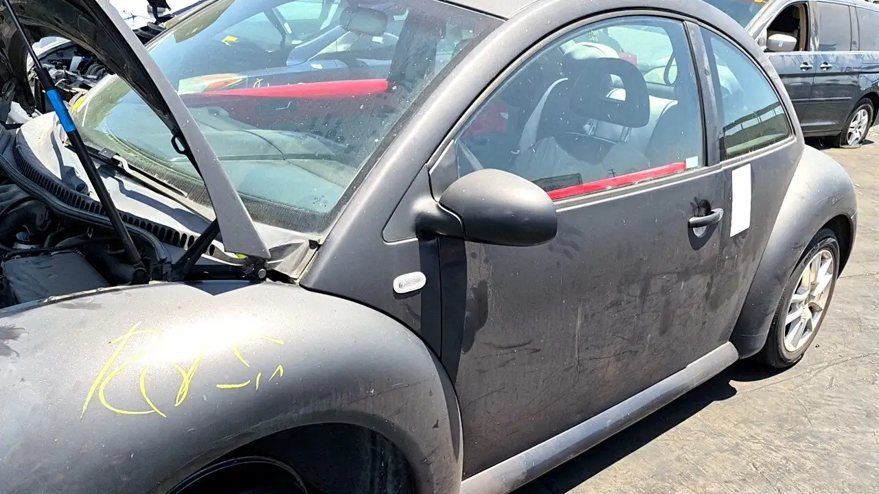 Photo of 2001 Volkswagen Beetle