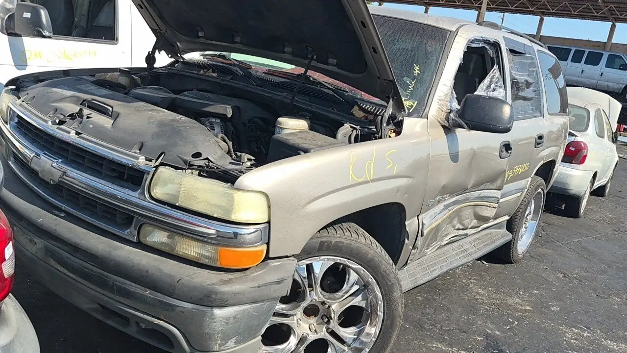 Photo of 2003 Chevrolet Tahoe