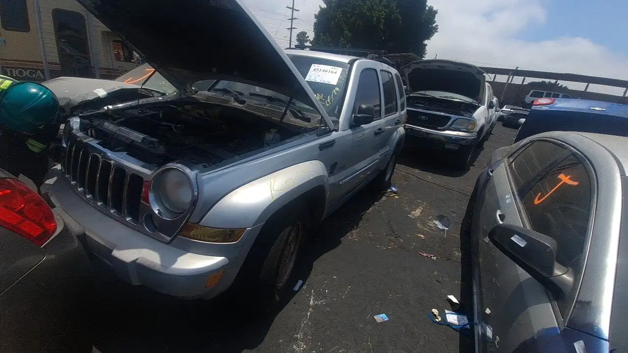 Photo of 2006 Jeep Liberty