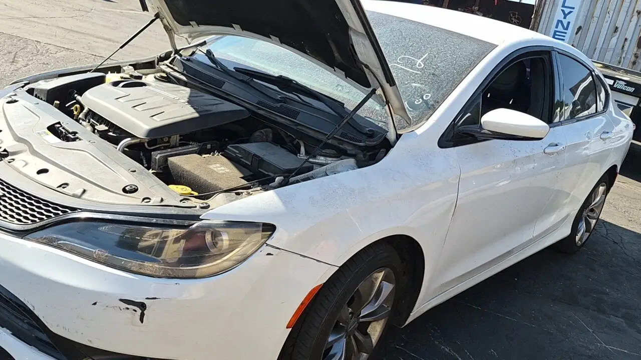 Photo of 2015 Chrysler 200