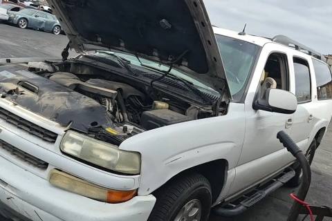 Photo of 2002 Chevrolet Suburban 1500