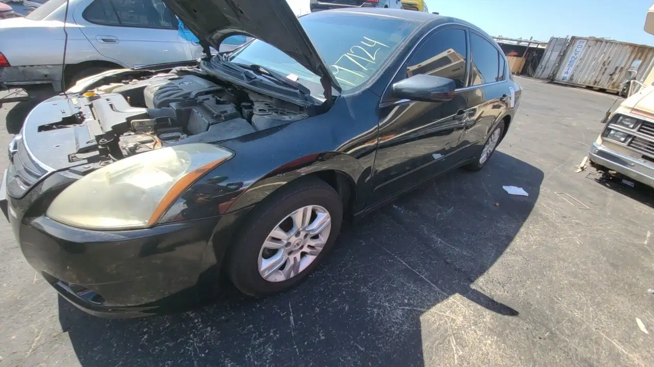 Photo of 2010 Nissan Altima