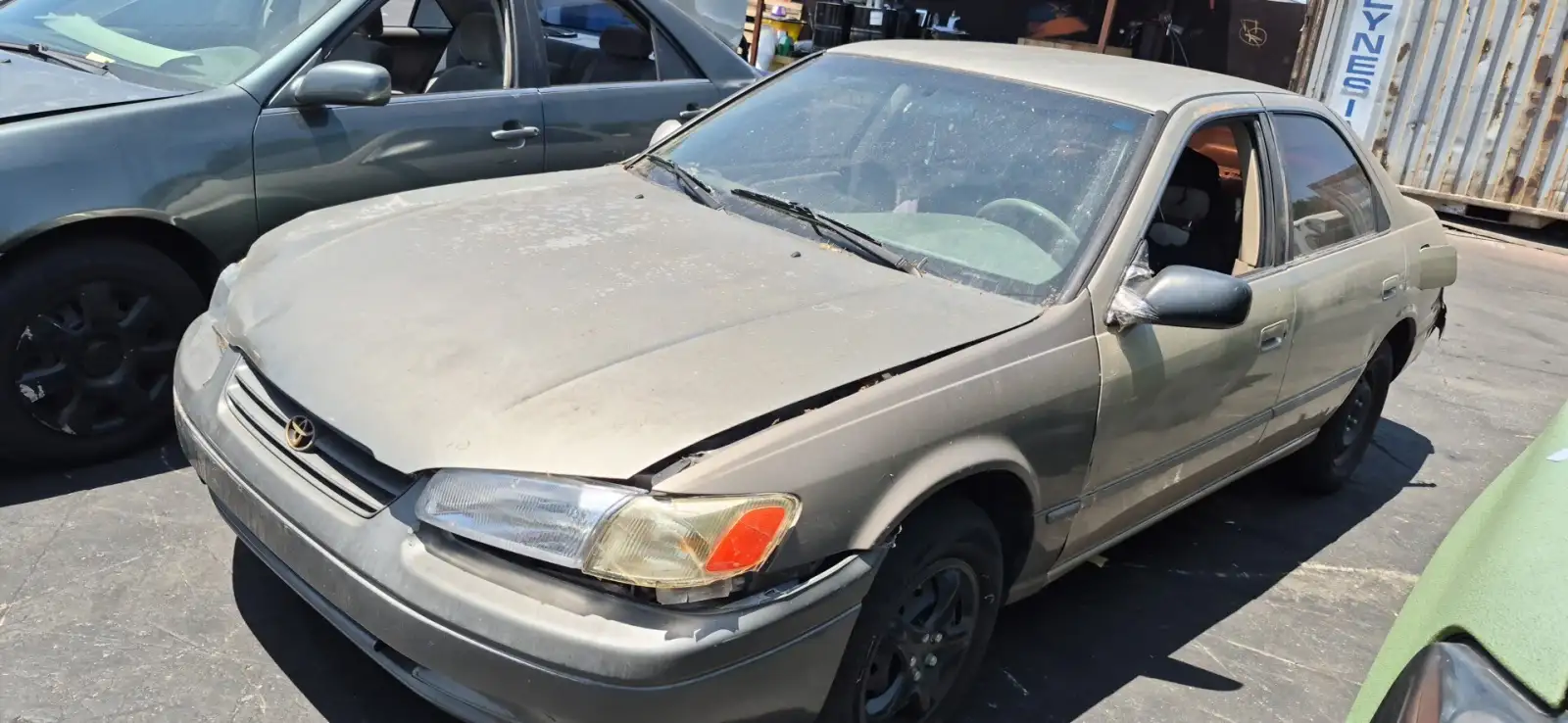 Photo of 1999 Toyota Camry