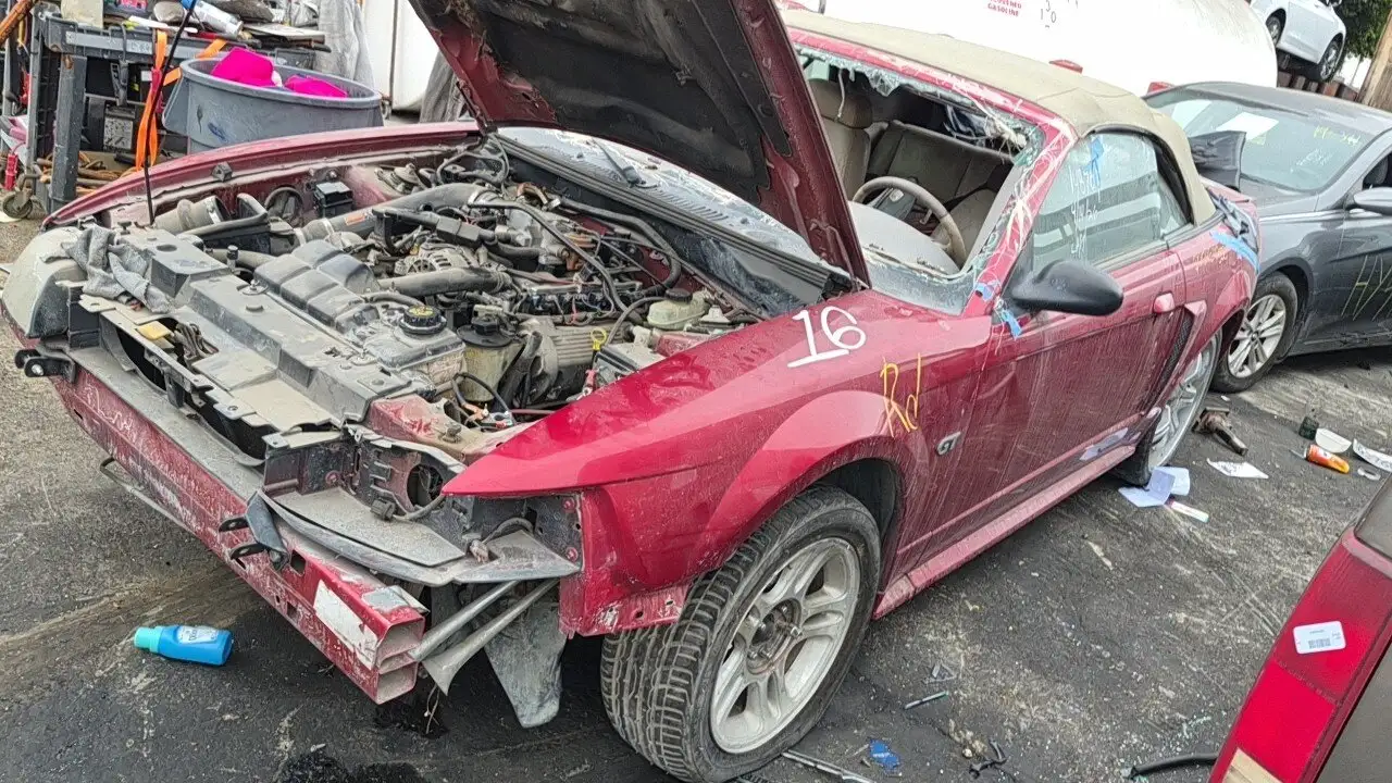 Photo of 2002 Ford Mustang