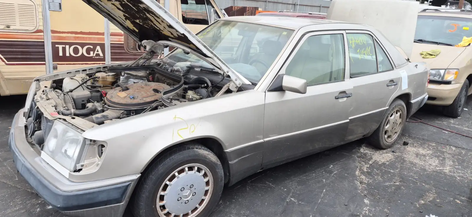Photo of 1991 Mercedes-Benz 300E