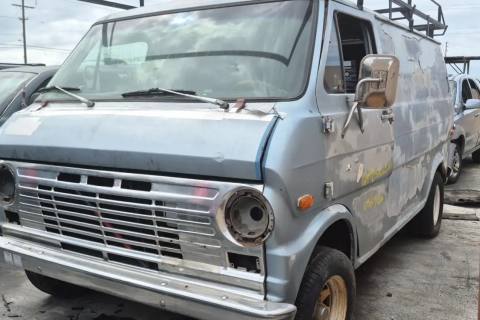 Photo of 1969 Ford E-100 Econoline