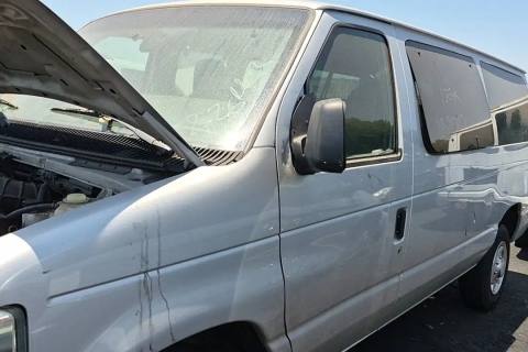 Photo of 2010 Ford E-350 Super Duty
