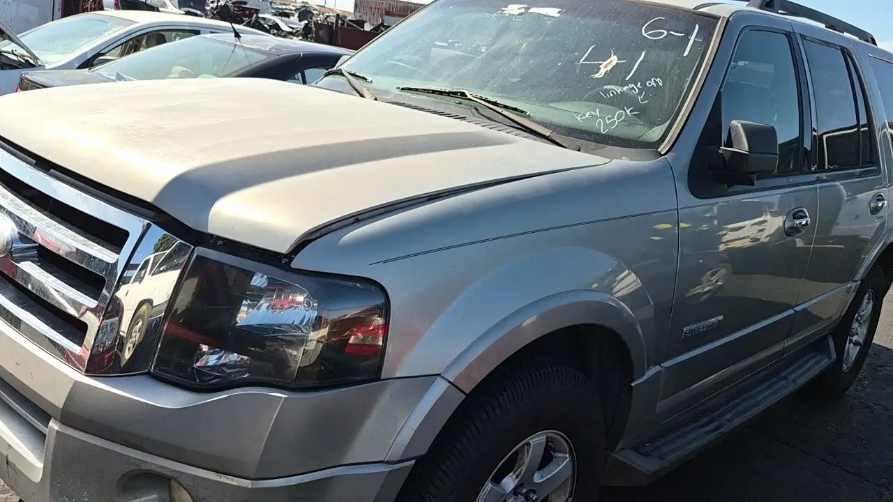 Photo of 2008 Ford Expedition
