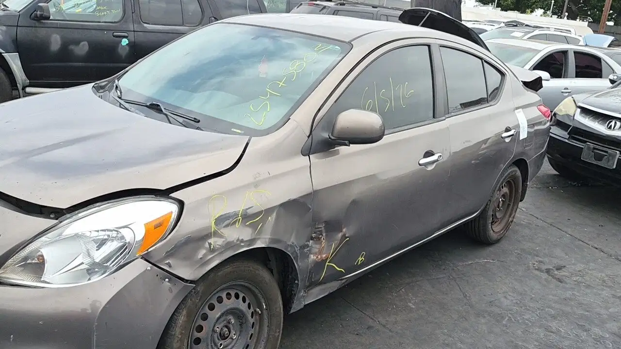 Photo of 2012 Nissan Versa
