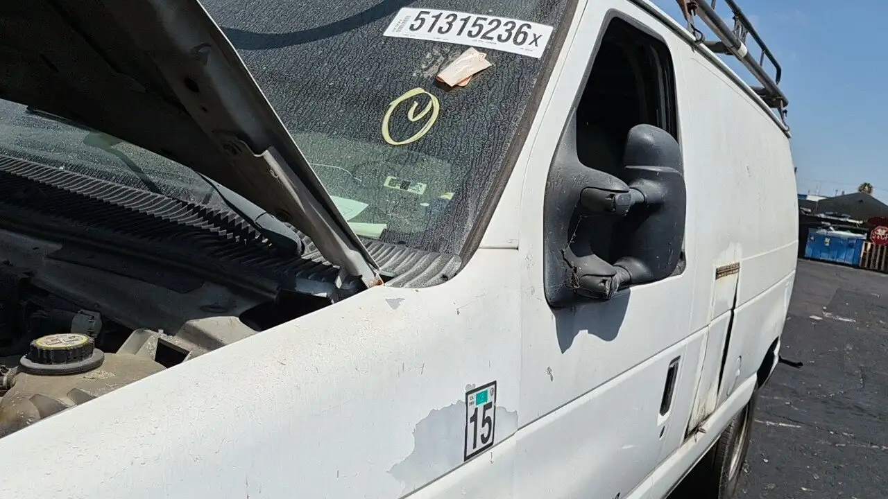 Photo of 2008 Ford E-350 Super Duty