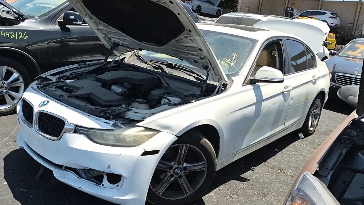 Photo of 2014 Bmw 320I