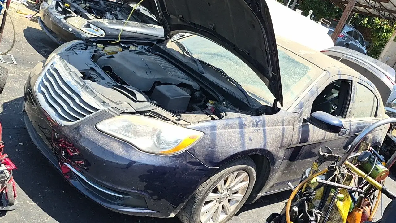 Photo of 2011 Chrysler 200