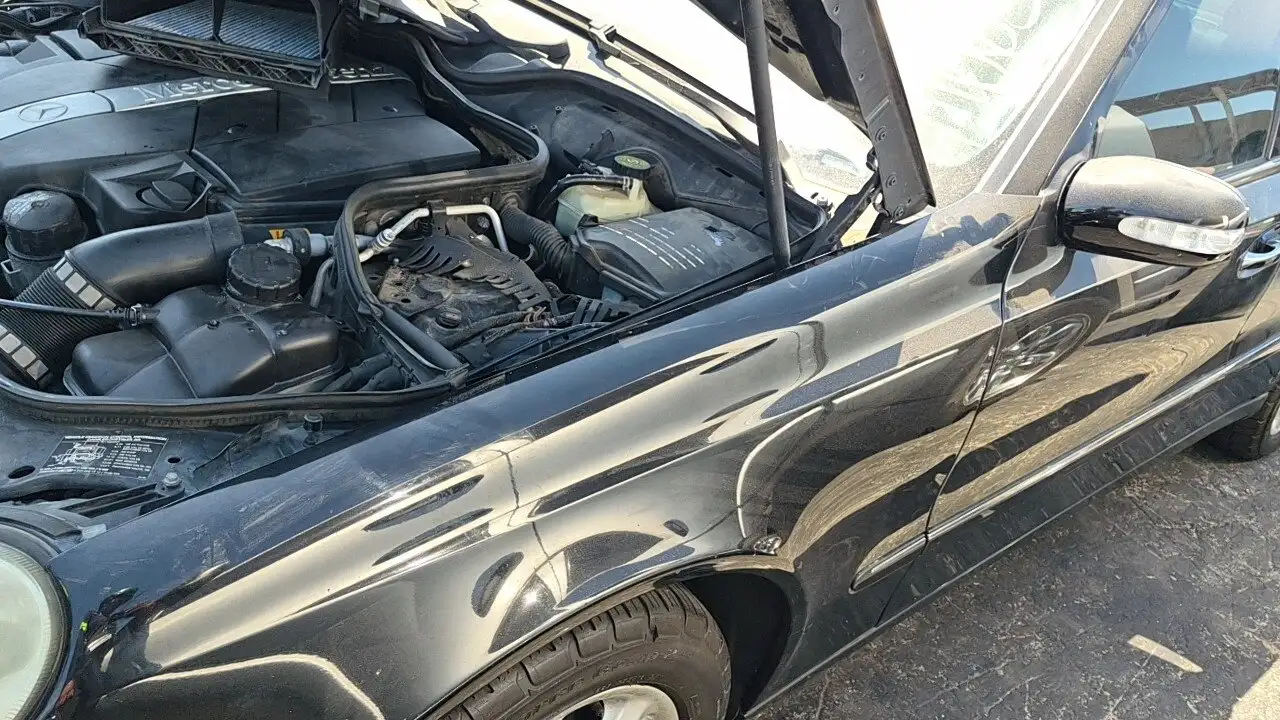 Photo of 2005 Mercedes-Benz E320