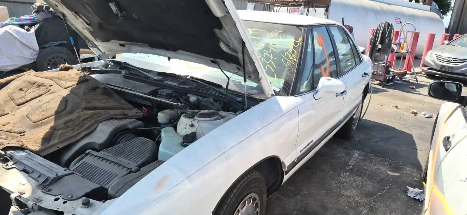 Photo of 1999 Buick Lesabre