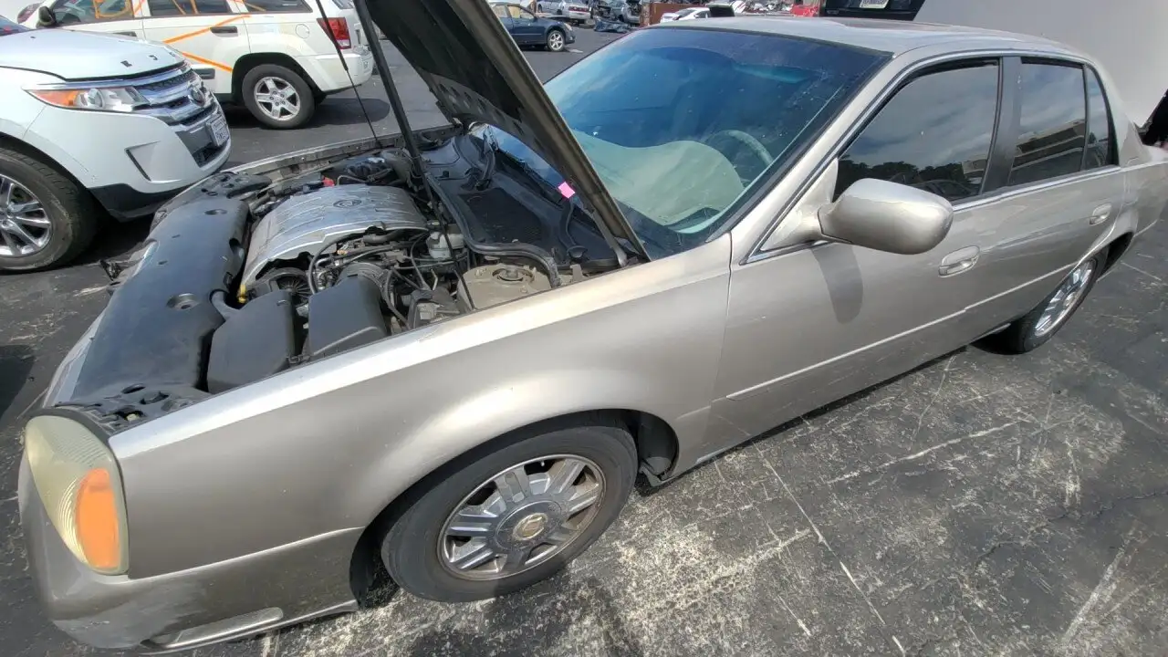 Photo of 2004 Cadillac Deville
