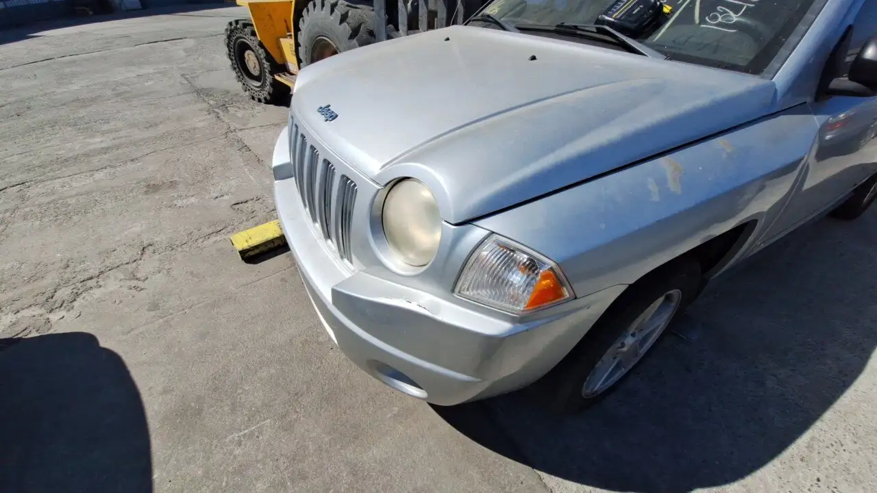Photo of 2010 Jeep Compass